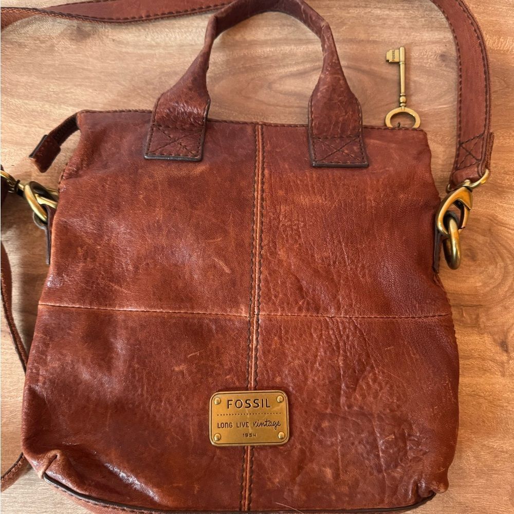FOSSIL Handbag Shoulder Bag Brown Leather Vintage Minimalist Zip Close Neutral - Picture 2 of 10